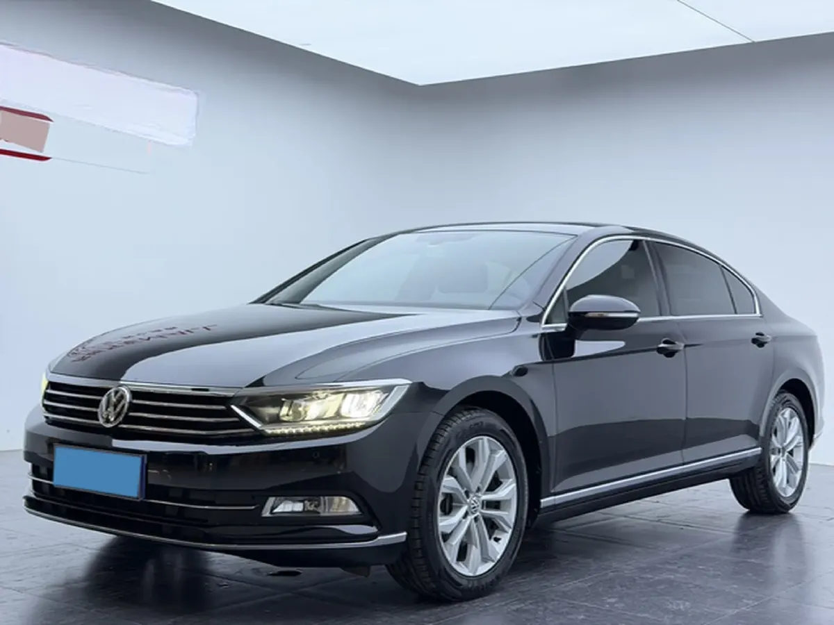 2019 Volkswagen Magotan 2.0T 186HP L4 7DCT,autocango,china used car exporter,china ev exporter,chinese used car exporter,chinese used ev exporter