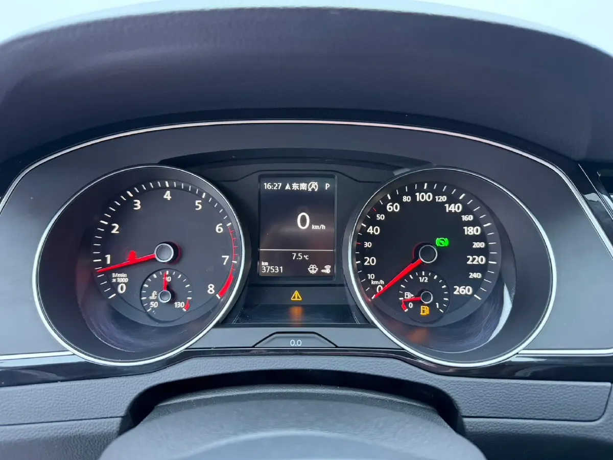 2019 Volkswagen Magotan 2.0T 186HP L4 7DCT,autocango,china used car exporter,china ev exporter,chinese used car exporter,chinese used ev exporter