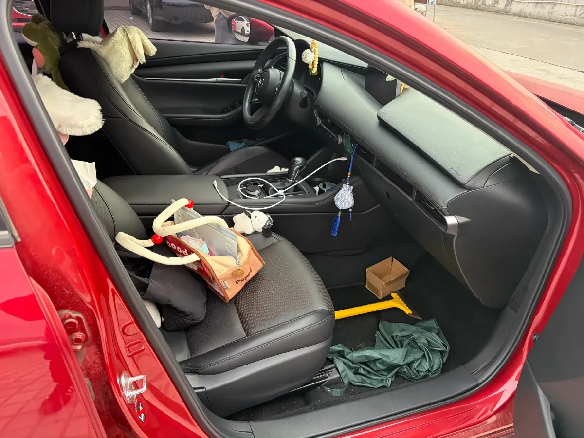 2020 Mazda 3 Axela 1.5L 117HP L4 6AT,autocango,china used car exporter,china ev exporter,chinese used car exporter,chinese used ev exporter