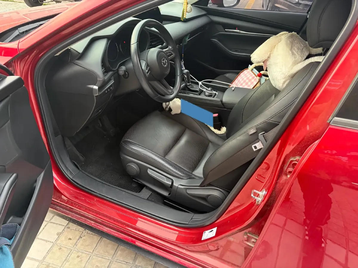 2020 Mazda 3 Axela 1.5L 117HP L4 6AT,autocango,china used car exporter,china ev exporter,chinese used car exporter,chinese used ev exporter