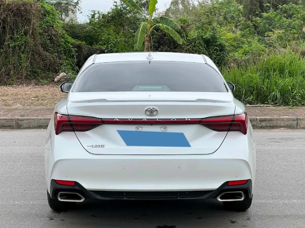 2022 Toyota Avalon 2.5L 209HP L4 8AT,autocango,china used car exporter,china ev exporter,chinese used car exporter,chinese used ev exporter