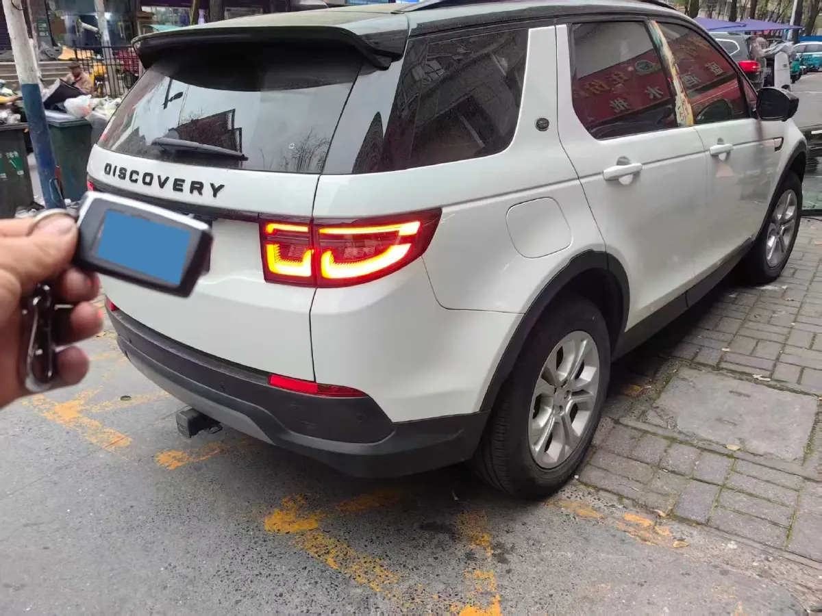 2020 Land Rover Discovery Sport 2.0T 200HP L4 9AT,autocango,china used car exporter,china ev exporter,chinese used car exporter,chinese used ev exporter