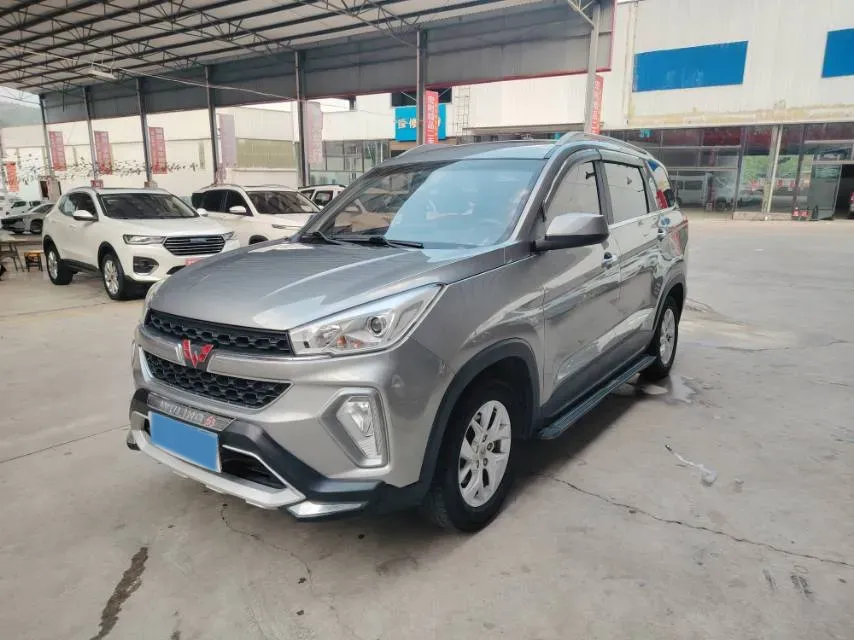 2018 WuLing HongGuang S3 1.5L 112HP L4 6MT,autocango,china used car exporter,china ev exporter,chinese used car exporter,chinese used ev exporter