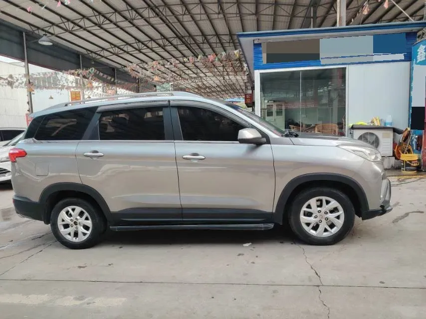 2018 WuLing HongGuang S3 1.5L 112HP L4 6MT,autocango,china used car exporter,china ev exporter,chinese used car exporter,chinese used ev exporter