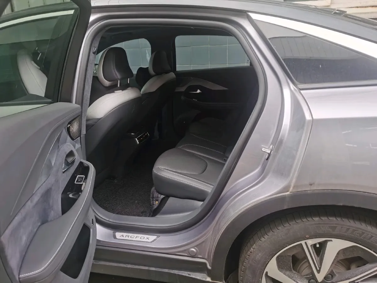 2021 ARCFOX αS BEV 94.5KWH,autocango,china used car exporter,china ev exporter,chinese used car exporter,chinese used ev exporter