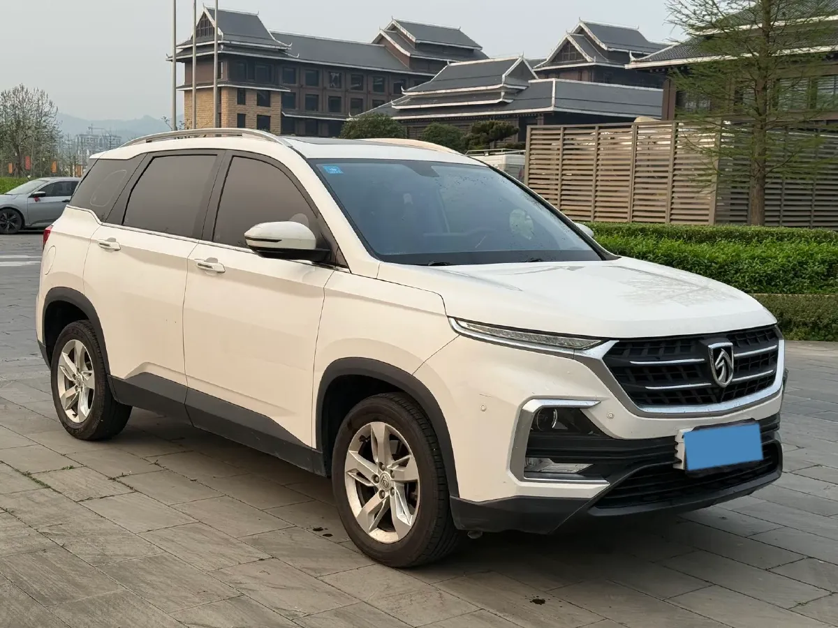2019 BaoJun 530 1.5T 151HP L4 CVT,autocango,china used car exporter,china ev exporter,chinese used car exporter,chinese used ev exporter