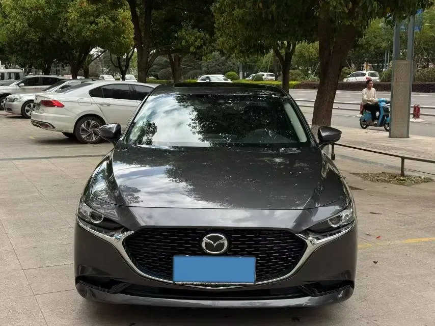 2022 Mazda 3 Axela 2.0L 158HP L4 6AT,autocango,china used car exporter,china ev exporter,chinese used car exporter,chinese used ev exporter