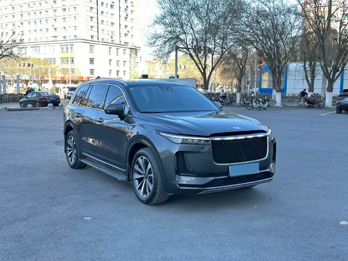 2020 Li ONE Range Extended 131HP REEV 40.5KWH,autocango,china used car exporter,china ev exporter,chinese used car exporter,chinese used ev exporter