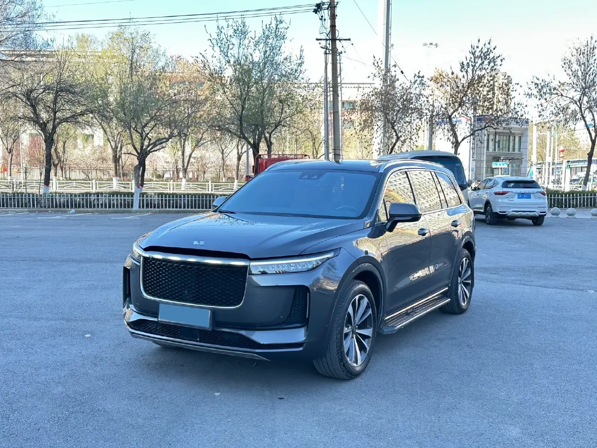 2020 Li ONE Range Extended 131HP REEV 40.5KWH,autocango,china used car exporter,china ev exporter,chinese used car exporter,chinese used ev exporter