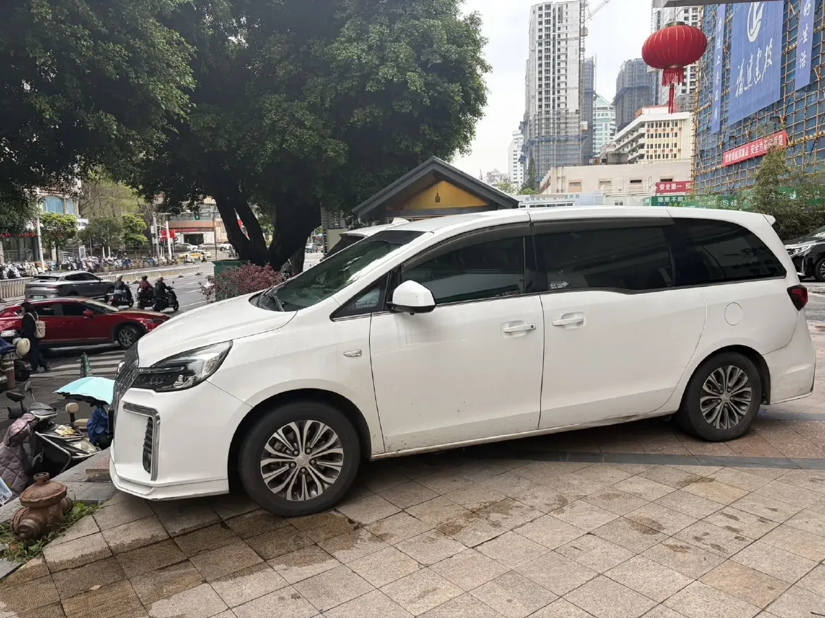 2021 Buick GL8 2.0T 237HP L4 9AT,autocango,china used car exporter,china ev exporter,chinese used car exporter,chinese used ev exporter