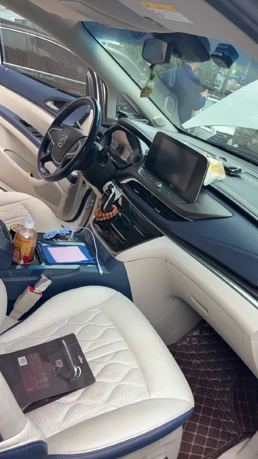 2021 Buick GL8 2.0T 237HP L4 9AT,autocango,china used car exporter,china ev exporter,chinese used car exporter,chinese used ev exporter