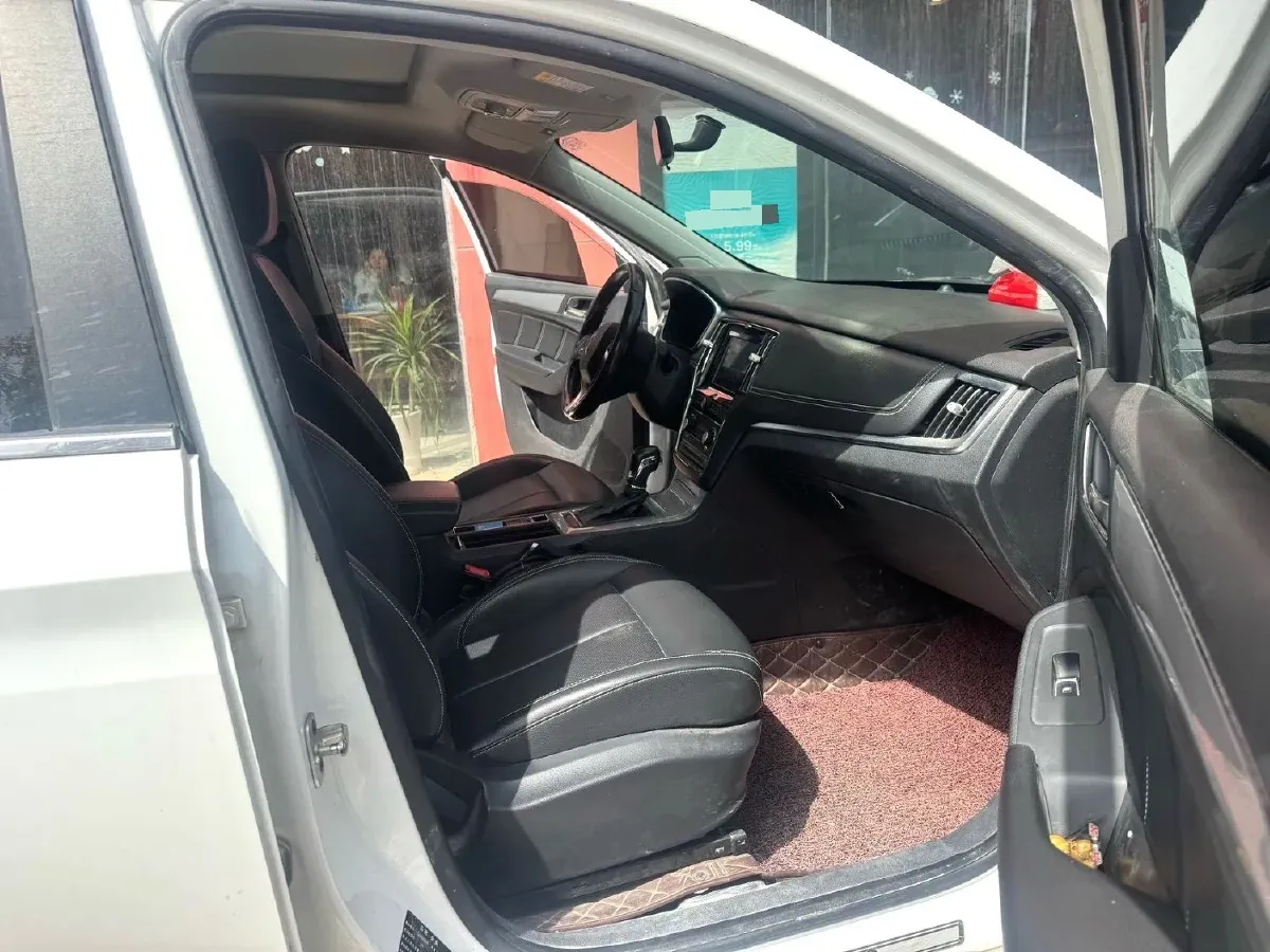 2018 Roewe RX5 1.5T 169HP L4 7DCT,autocango,china used car exporter,china ev exporter,chinese used car exporter,chinese used ev exporter