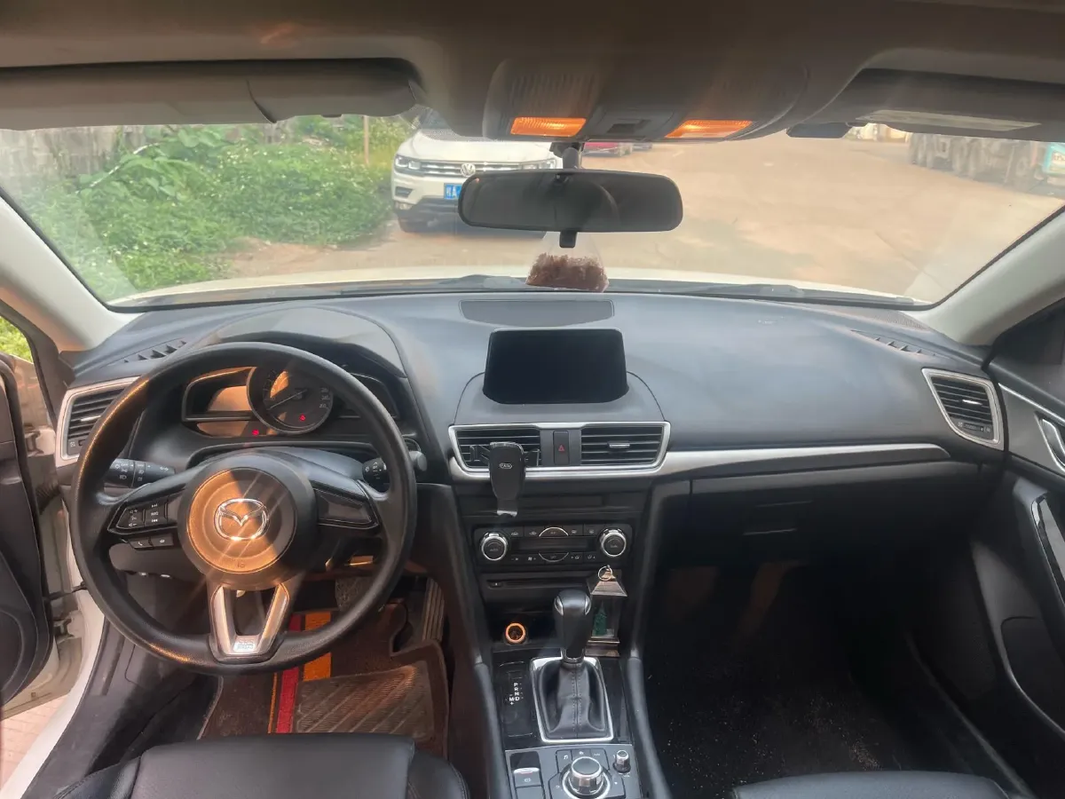 2017 Mazda 3 Axela 1.5L 117HP L4 6AT,autocango,china used car exporter,china ev exporter,chinese used car exporter,chinese used ev exporter