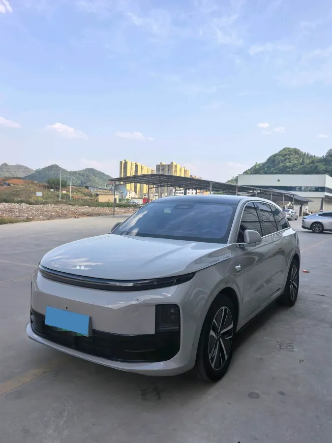 2024 Li L6 Range Extended 154HP L4 REEV 36.8KWH,autocango,china used car exporter,china ev exporter,chinese used car exporter,chinese used ev exporter