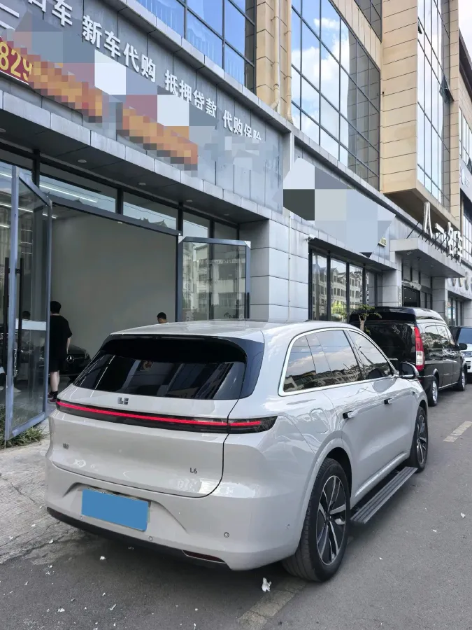 2024 Li L6 Range Extended 154HP L4 REEV 36.8KWH,autocango,china used car exporter,china ev exporter,chinese used car exporter,chinese used ev exporter