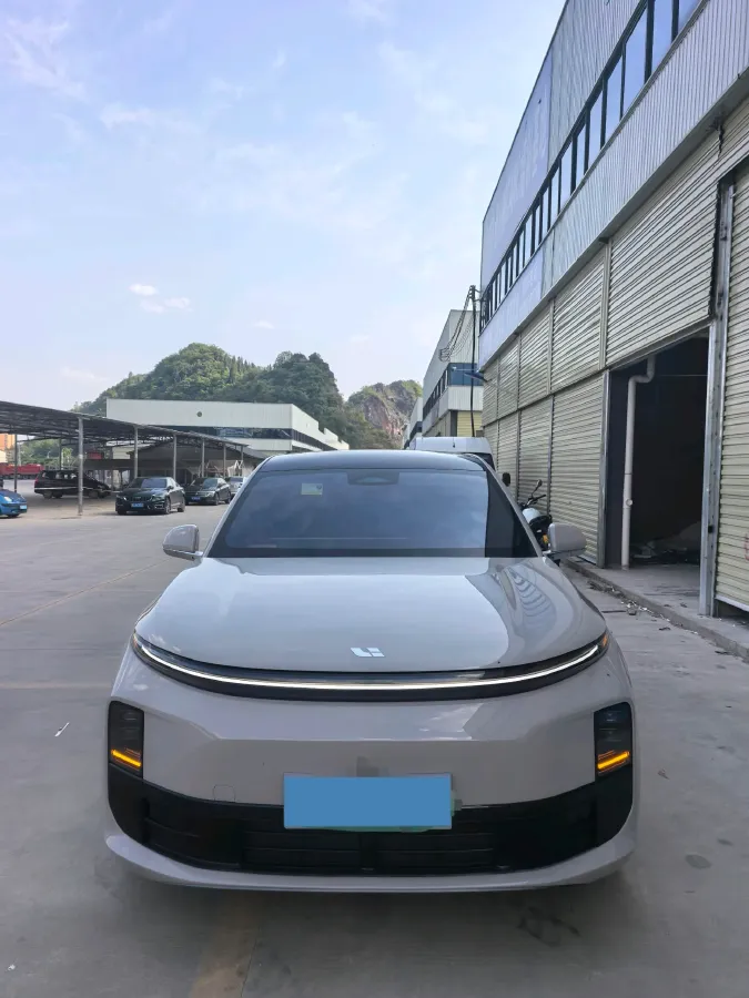 2024 Li L6 Range Extended 154HP L4 REEV 36.8KWH,autocango,china used car exporter,china ev exporter,chinese used car exporter,chinese used ev exporter