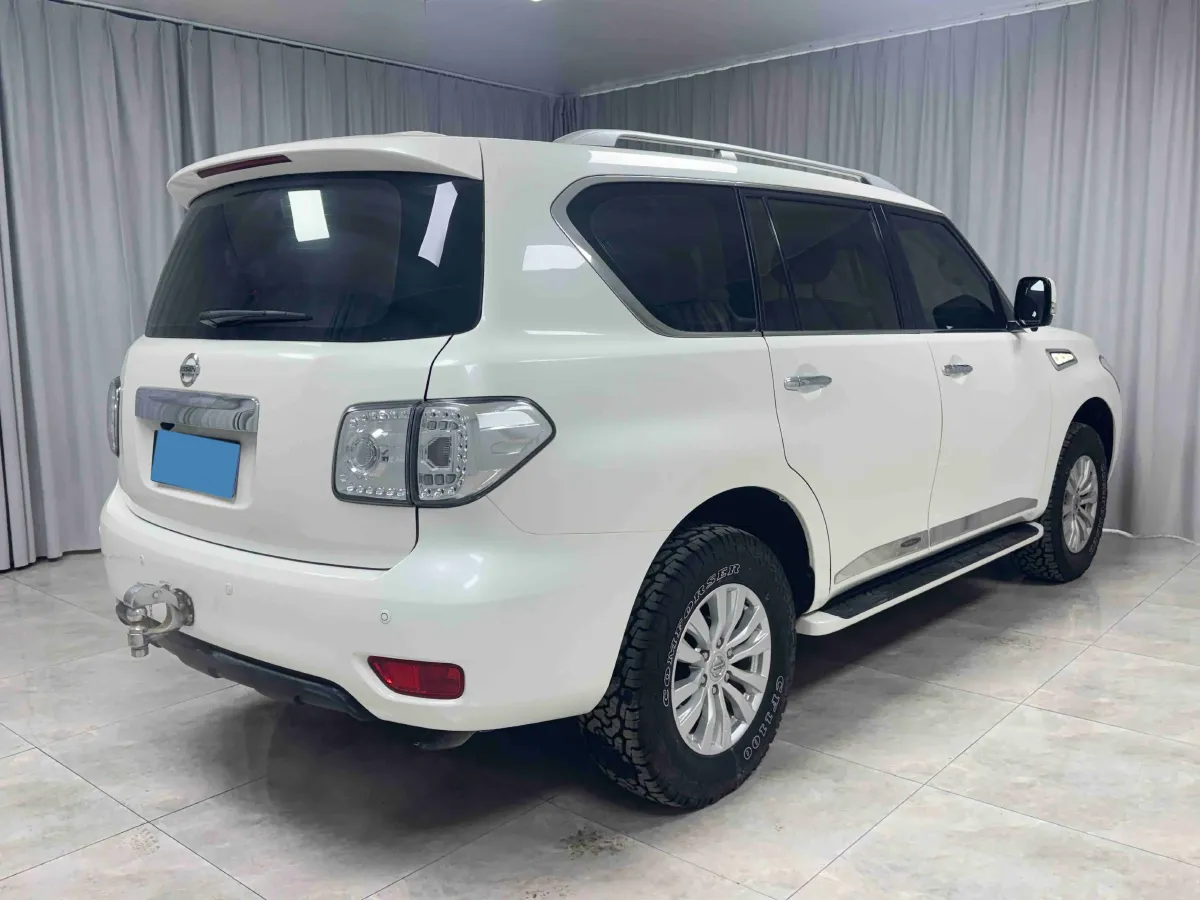2018 Nissan Patrol 4.0L 279HP V6 7AT,autocango,china used car exporter,china ev exporter,chinese used car exporter,chinese used ev exporter
