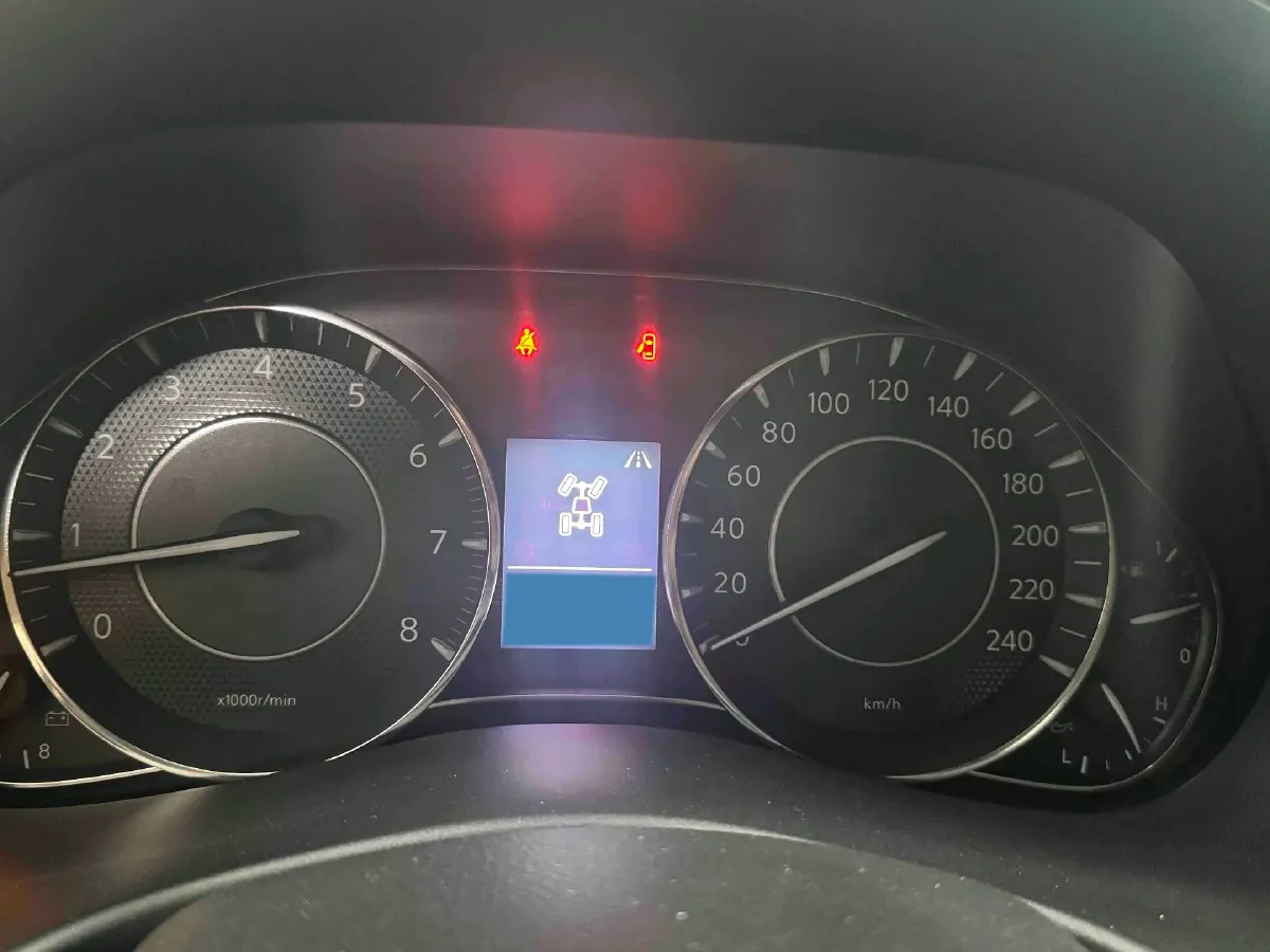 2018 Nissan Patrol 4.0L 279HP V6 7AT,autocango,china used car exporter,china ev exporter,chinese used car exporter,chinese used ev exporter