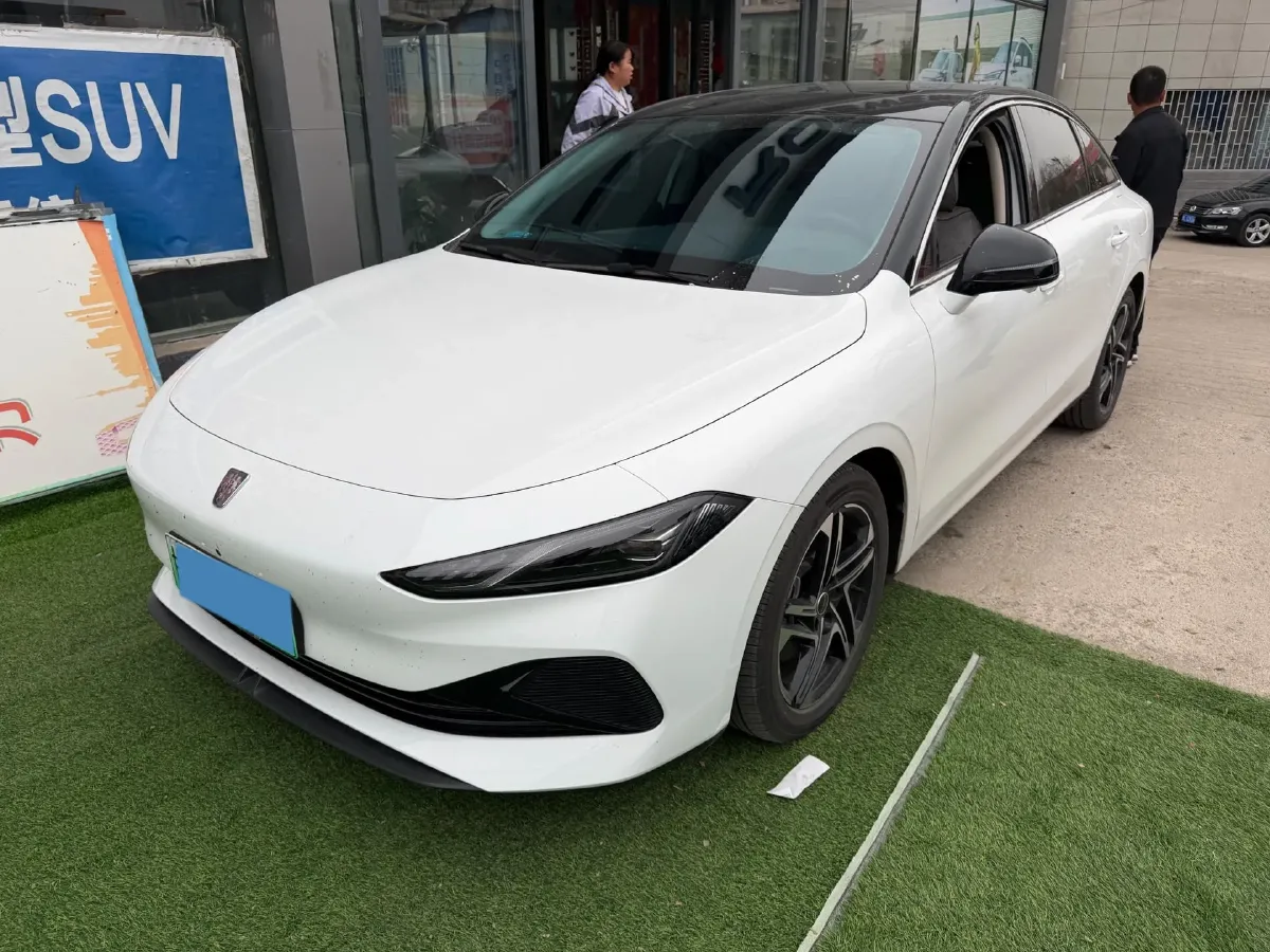 2023 Roewe D7 1.5L 112HP L4 1DHT PHEV 21.4KWH,autocango,china used car exporter,china ev exporter,chinese used car exporter,chinese used ev exporter