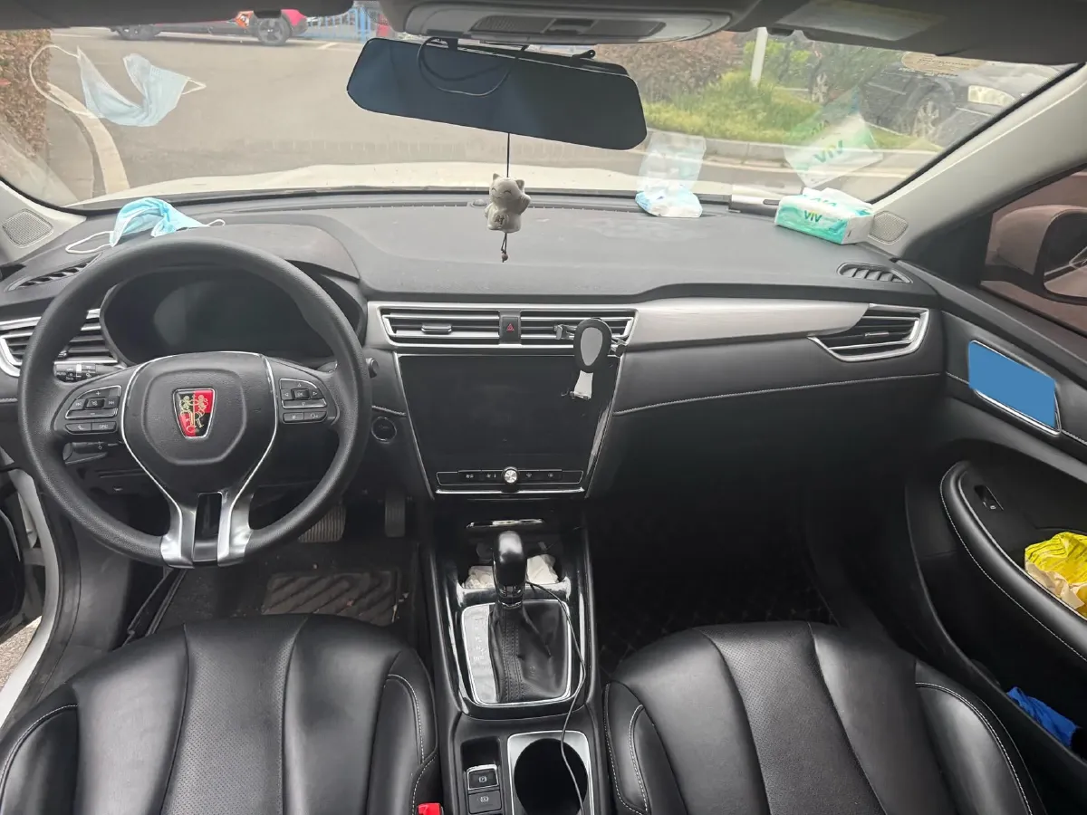 2020 Roewe i5 1.5L 120HP L4 CVT,autocango,china used car exporter,china ev exporter,chinese used car exporter,chinese used ev exporter