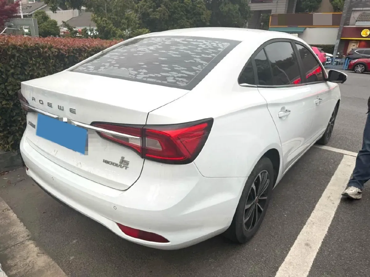 2020 Roewe i5 1.5L 120HP L4 CVT,autocango,china used car exporter,china ev exporter,chinese used car exporter,chinese used ev exporter