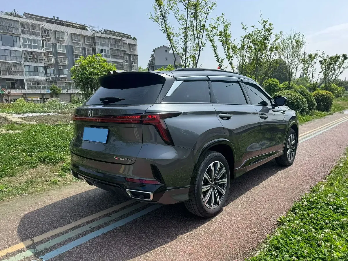 2024 ChangAn CS75 Plus 1.5T 188HP L4 8AT,autocango,china used car exporter,china ev exporter,chinese used car exporter,chinese used ev exporter