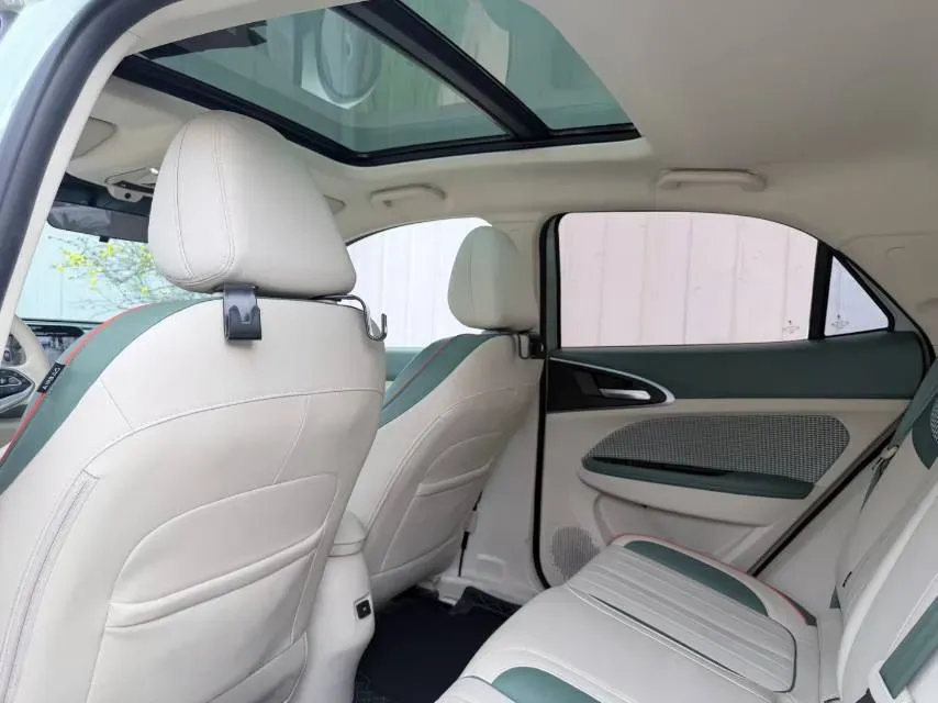 2022 ChangAn CS75 Plus 1.5T 178HP L4 6AT,autocango,china used car exporter,china ev exporter,chinese used car exporter,chinese used ev exporter