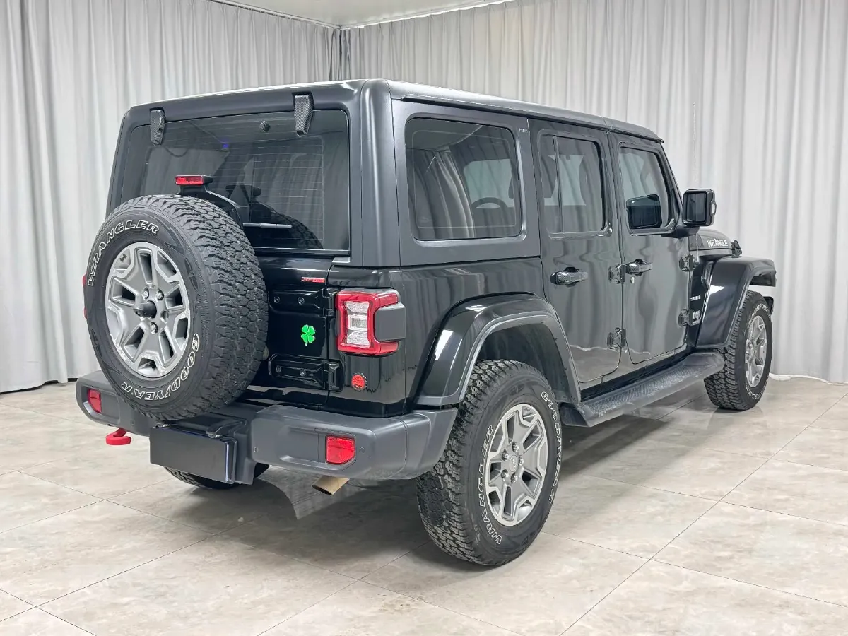 2019 Jeep Wrangler 2.0T 266HP L4 8AT,autocango,china used car exporter,china ev exporter,chinese used car exporter,chinese used ev exporter