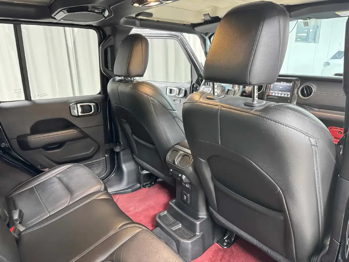 2019 Jeep Wrangler 2.0T 266HP L4 8AT,autocango,china used car exporter,china ev exporter,chinese used car exporter,chinese used ev exporter