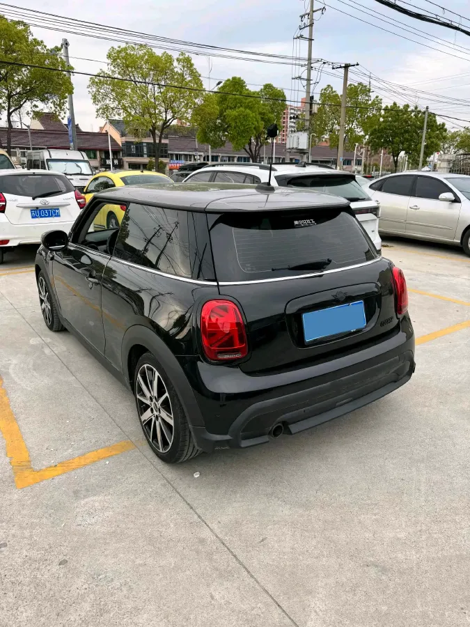 2022 MINI MINI 1.5T 136HP L3 7DCT,autocango,china used car exporter,china ev exporter,chinese used car exporter,chinese used ev exporter