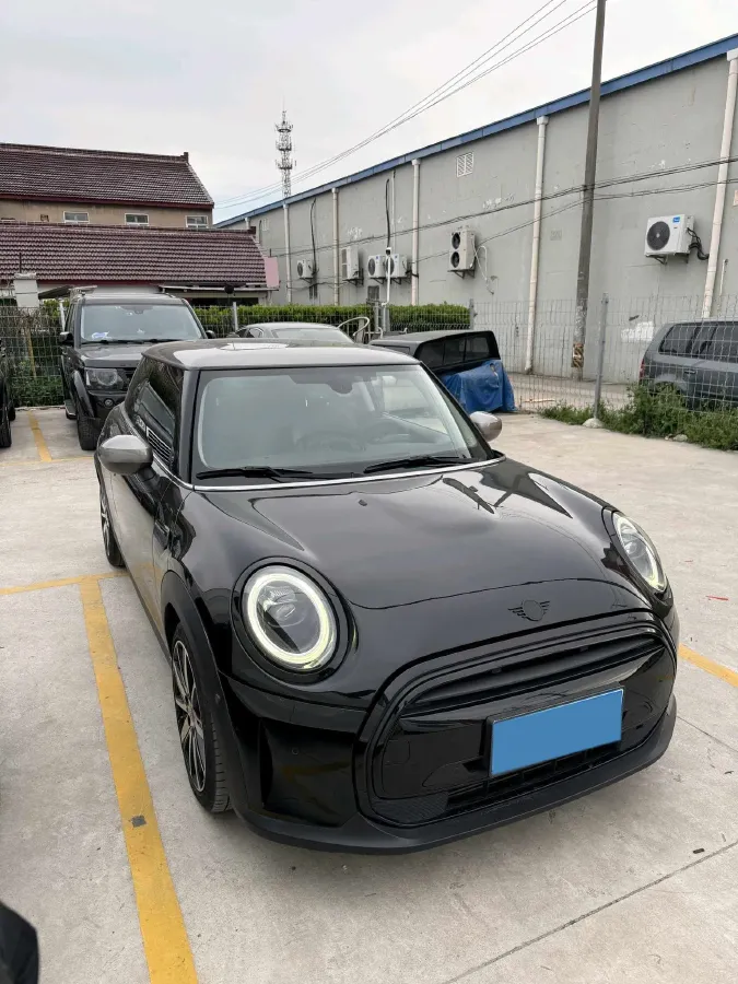 2022 MINI MINI 1.5T 136HP L3 7DCT,autocango,china used car exporter,china ev exporter,chinese used car exporter,chinese used ev exporter