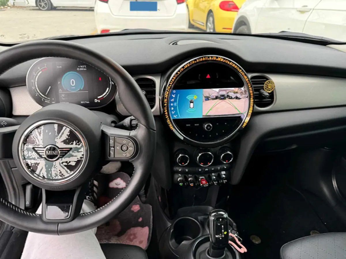 2022 MINI MINI 1.5T 136HP L3 7DCT,autocango,china used car exporter,china ev exporter,chinese used car exporter,chinese used ev exporter