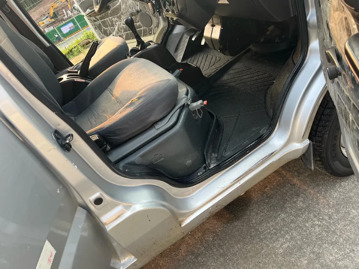 2018 WuLing RongGuang New Truck 1.5L 107HP L4 5MT,autocango,china used car exporter,china ev exporter,chinese used car exporter,chinese used ev exporter