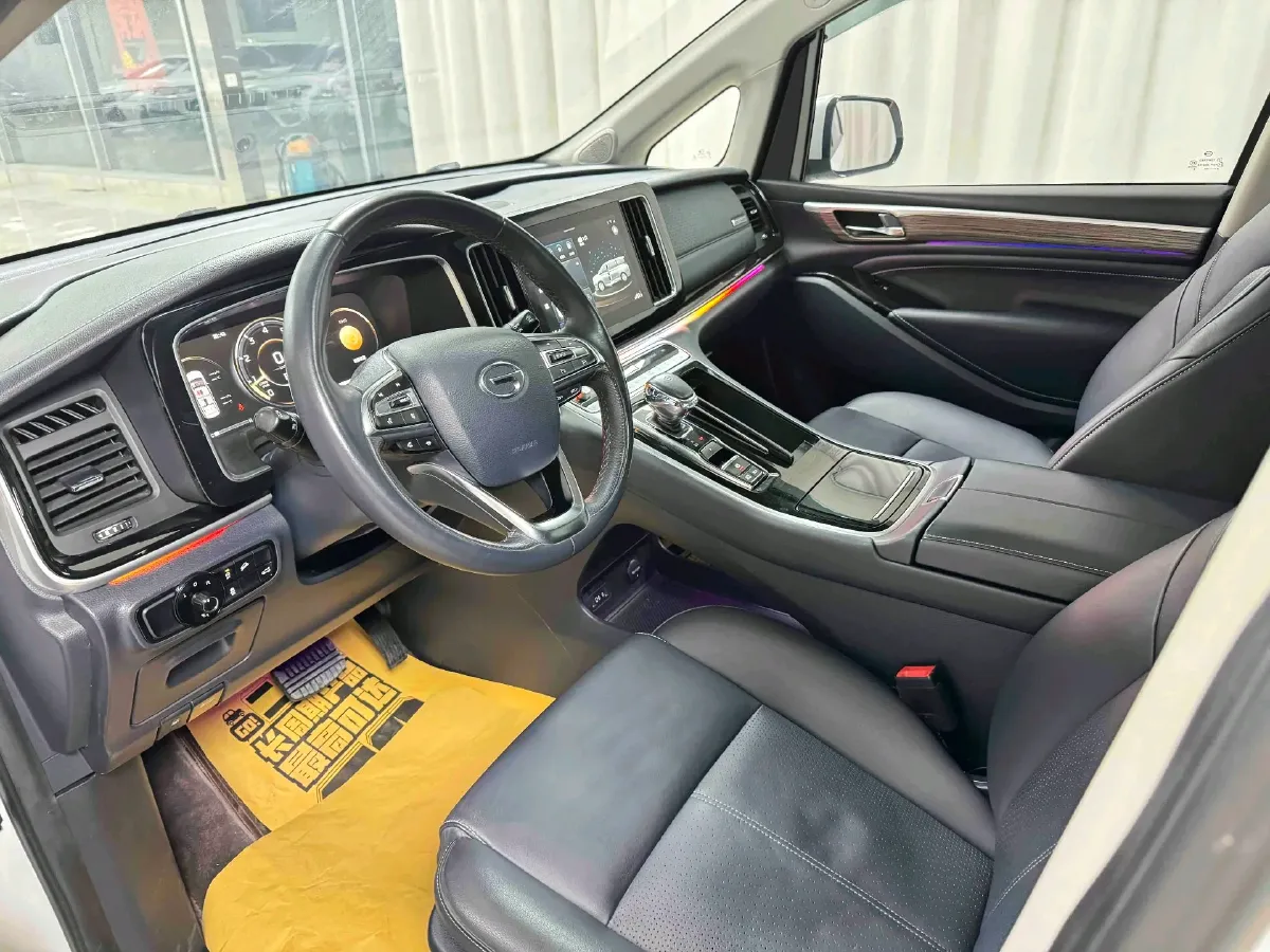 2021 GAC Trumpchi M8 2.0T 252HP L4 8AT,autocango,china used car exporter,china ev exporter,chinese used car exporter,chinese used ev exporter