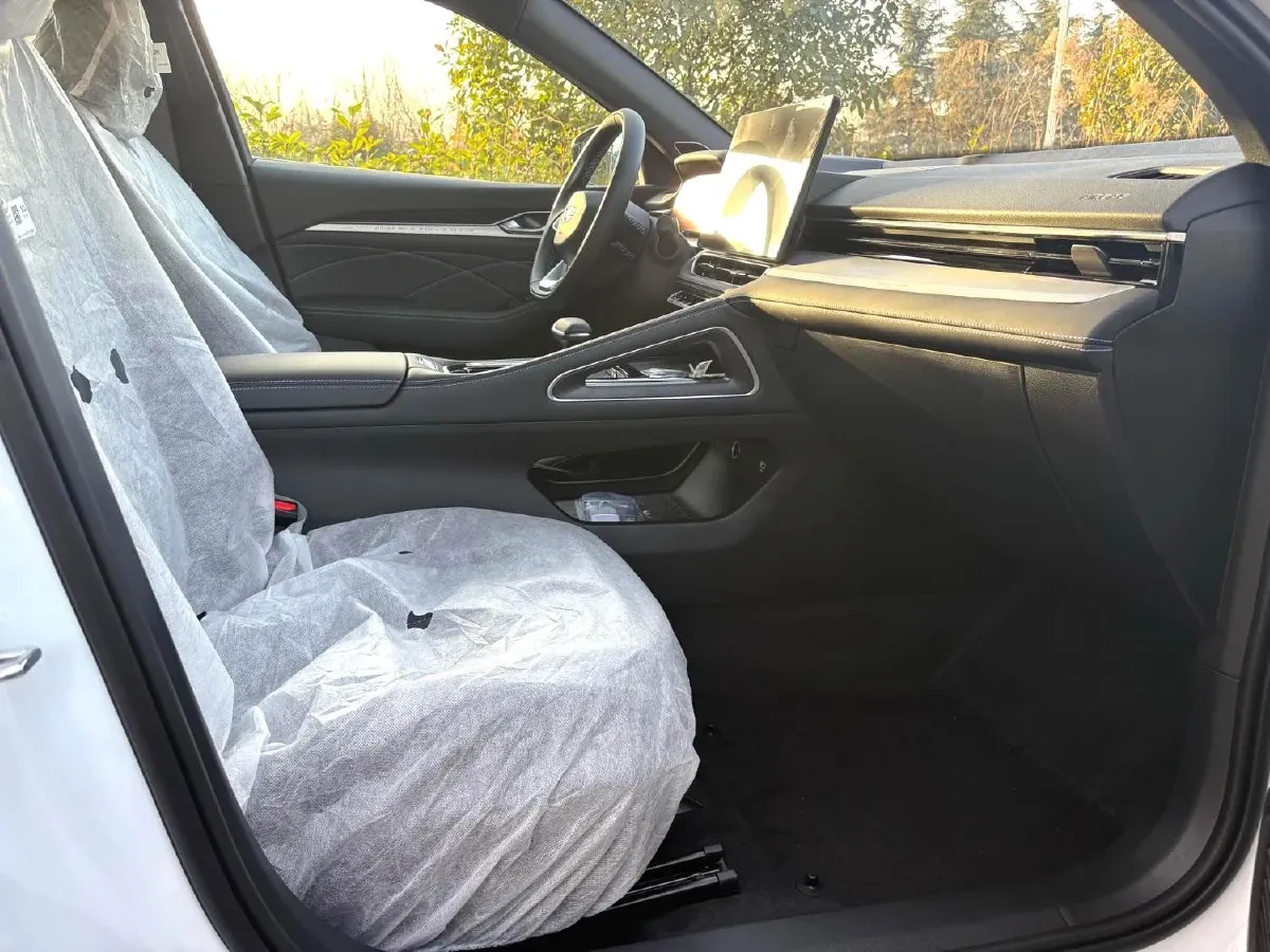 2026 Geely Preface 1.5T 181HP L4 7DCT,autocango,china used car exporter,china ev exporter,chinese used car exporter,chinese used ev exporter