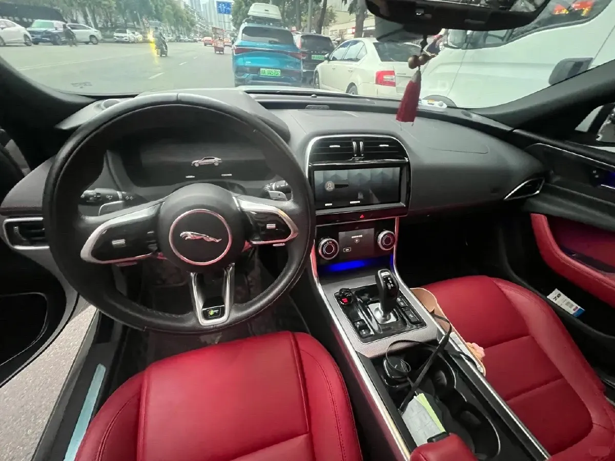 2023 Jaguar XEL 2.0T 250HP L4 8AT,autocango,china used car exporter,china ev exporter,chinese used car exporter,chinese used ev exporter