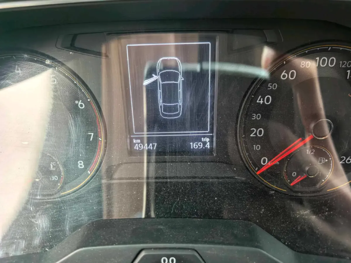 2022 Volkswagen T-Roc 1.4T 150HP L4 7DCT,autocango,china used car exporter,china ev exporter,chinese used car exporter,chinese used ev exporter