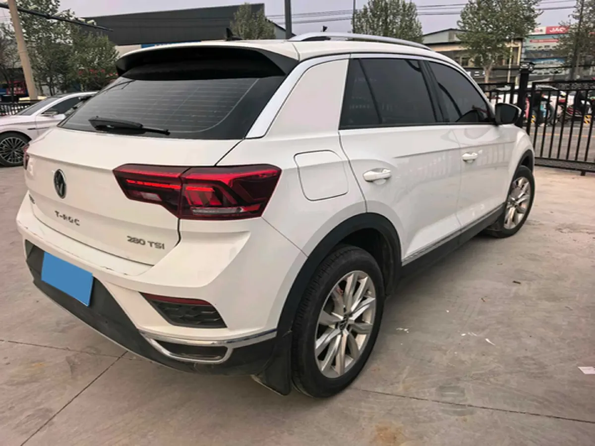 2022 Volkswagen T-Roc 1.4T 150HP L4 7DCT,autocango,china used car exporter,china ev exporter,chinese used car exporter,chinese used ev exporter