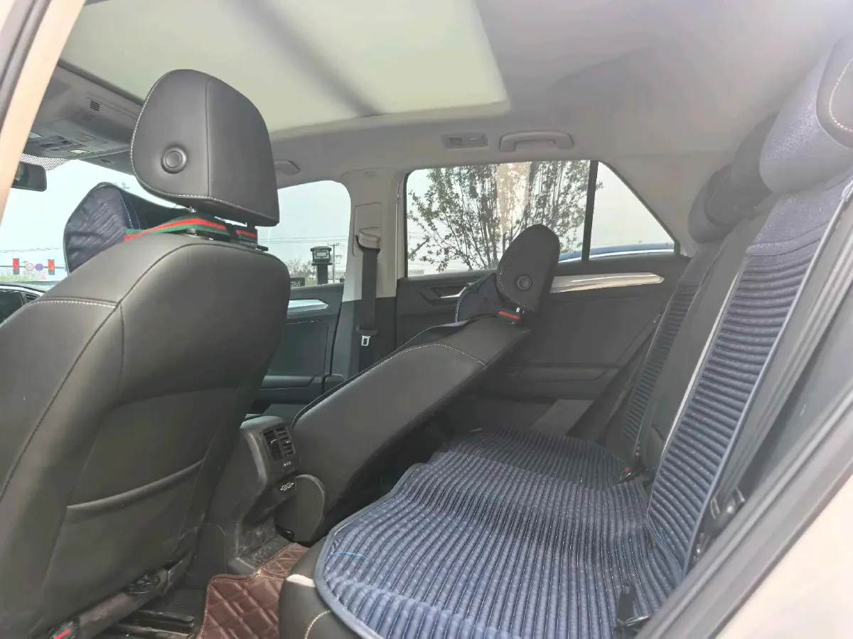 2022 Volkswagen T-Roc 1.4T 150HP L4 7DCT,autocango,china used car exporter,china ev exporter,chinese used car exporter,chinese used ev exporter