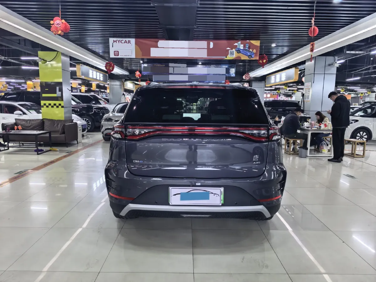 2022 Jeep Grand Commander 2.0T 265HP L4 9AT,autocango,china used car exporter,china ev exporter,chinese used car exporter,chinese used ev exporter