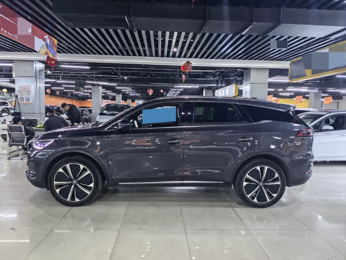 2022 Jeep Grand Commander 2.0T 265HP L4 9AT,autocango,china used car exporter,china ev exporter,chinese used car exporter,chinese used ev exporter