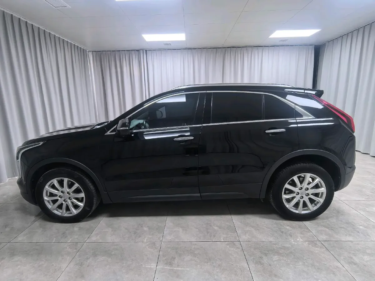 2021 Cadillac XT4 2.0T 237HP L4 9AT,autocango,china used car exporter,china ev exporter,chinese used car exporter,chinese used ev exporter