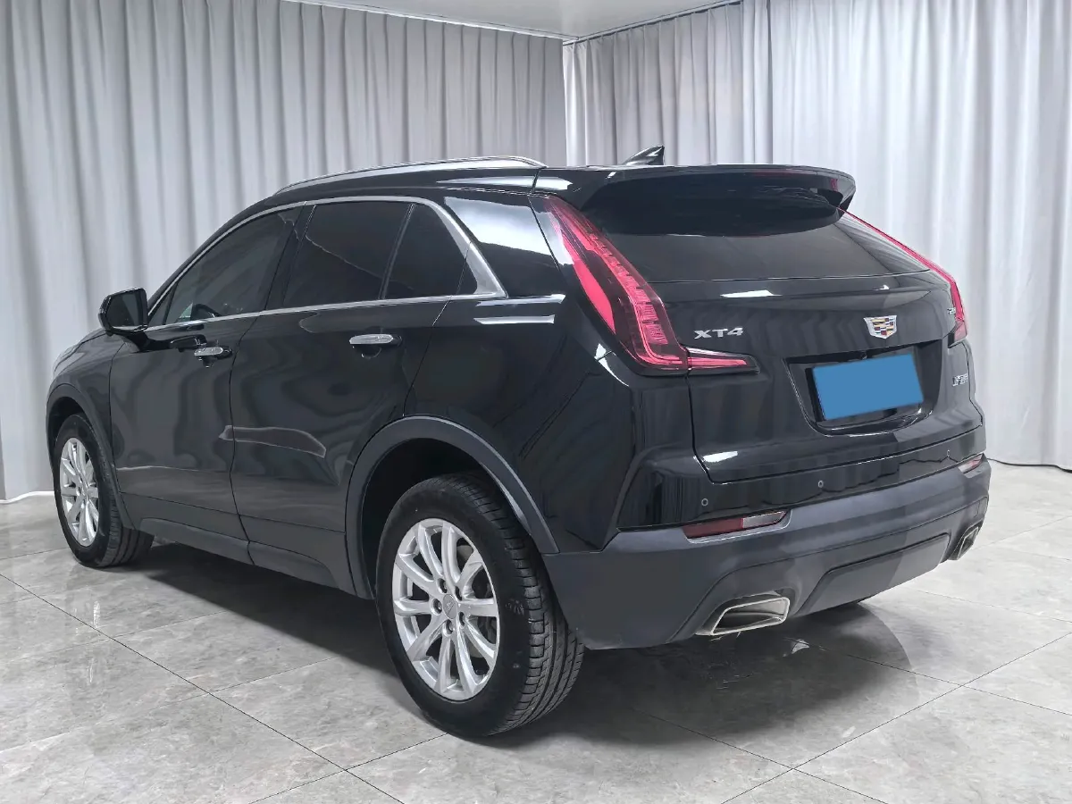 2021 Cadillac XT4 2.0T 237HP L4 9AT,autocango,china used car exporter,china ev exporter,chinese used car exporter,chinese used ev exporter