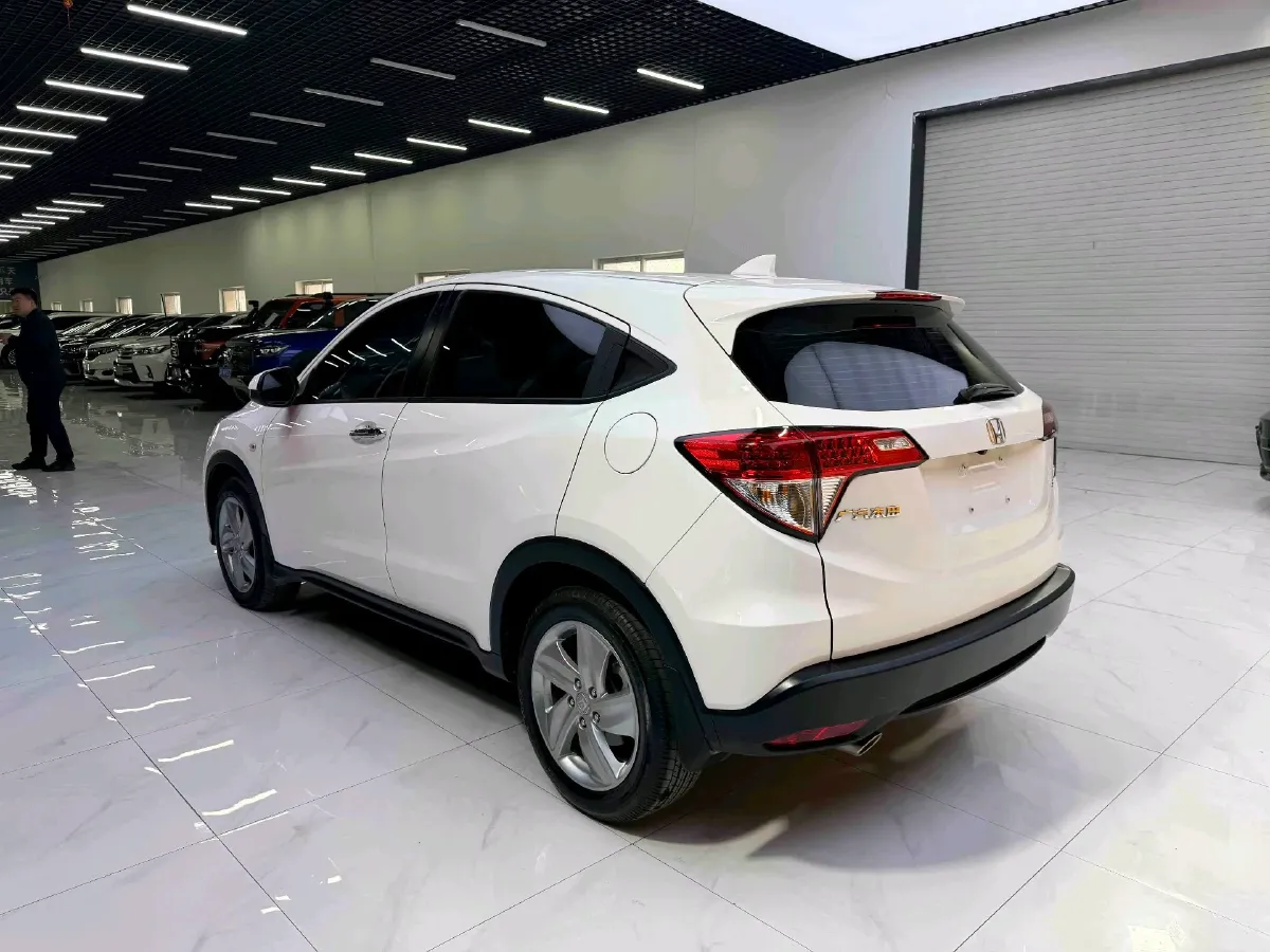 2020 Honda Vezel 1.5T 177HP L4 CVT,autocango,china used car exporter,china ev exporter,chinese used car exporter,chinese used ev exporter