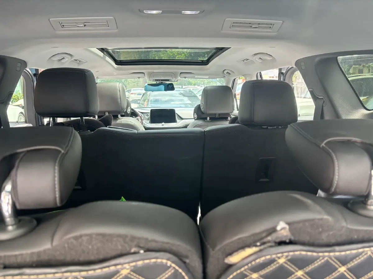 2020 Chevrolet Blazer 2.0T 237HP L4 9AT,autocango,china used car exporter,china ev exporter,chinese used car exporter,chinese used ev exporter