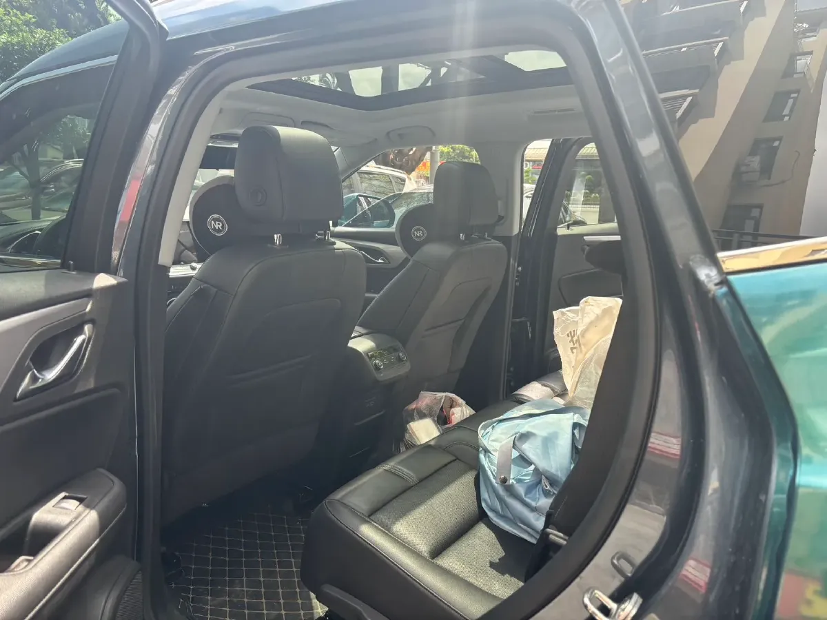 2020 Chevrolet Blazer 2.0T 237HP L4 9AT,autocango,china used car exporter,china ev exporter,chinese used car exporter,chinese used ev exporter