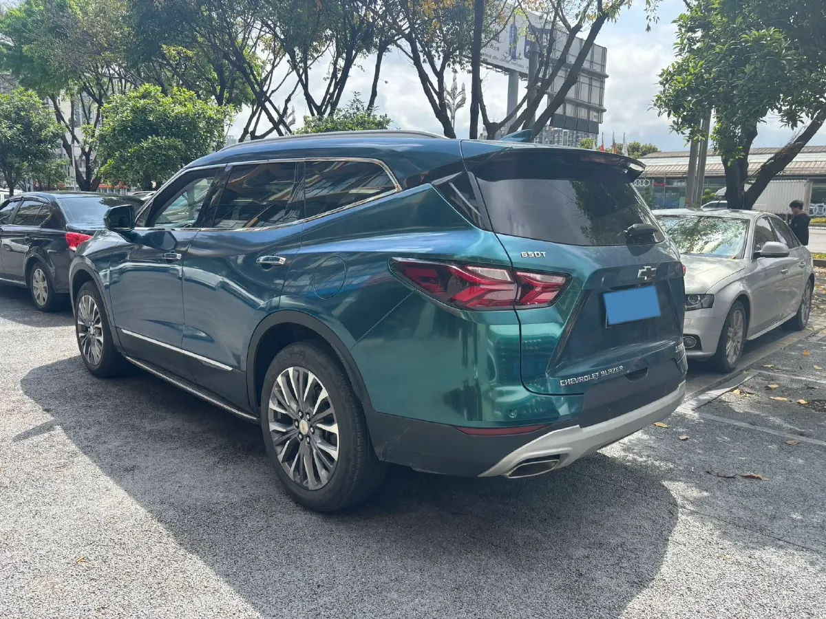 2020 Chevrolet Blazer 2.0T 237HP L4 9AT,autocango,china used car exporter,china ev exporter,chinese used car exporter,chinese used ev exporter