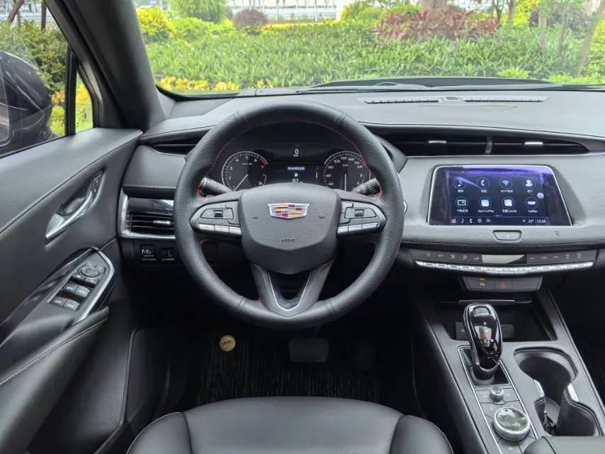 2021 Cadillac XT4 2.0T 237HP L4 9AT,autocango,china used car exporter,china ev exporter,chinese used car exporter,chinese used ev exporter