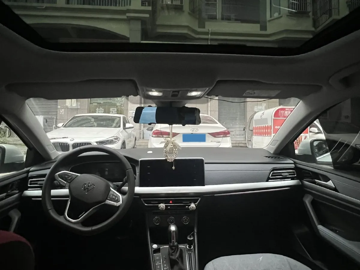 2023 Volkswagen Lavida 1.5T 160HP L4 7DCT,autocango,china used car exporter,china ev exporter,chinese used car exporter,chinese used ev exporter