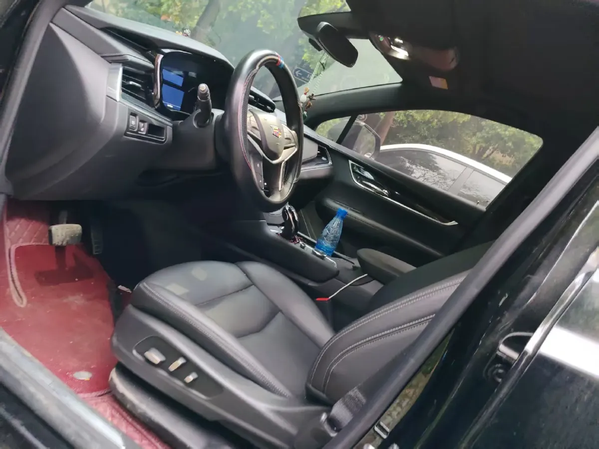 2024 Cadillac XT5 2.0T 237HP L4 9AT,autocango,china used car exporter,china ev exporter,chinese used car exporter,chinese used ev exporter